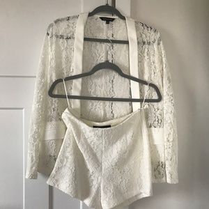 White lace Strut & Bolt matching pieces
